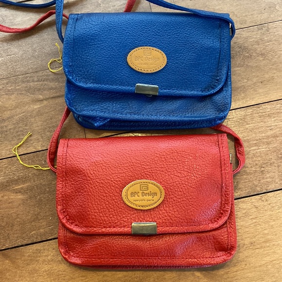 New Small Crossbody Bag with Mirror- Red or Blue - Picture 1 of 8